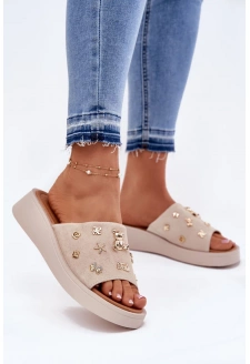 Zamszowe Klapki Damskie Z Przypinkami Vinceza 66741 Beżowe